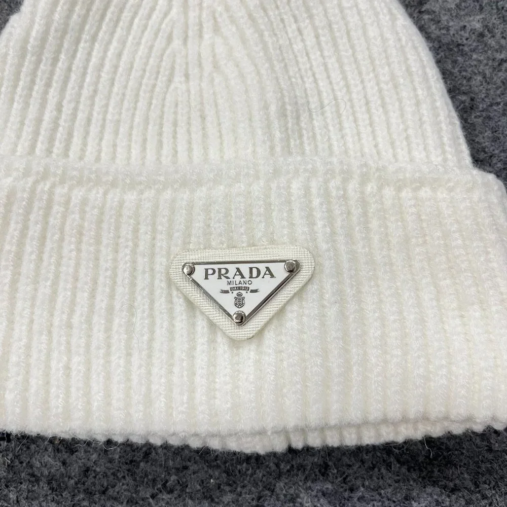 Prada cap - Picture 2 of 4